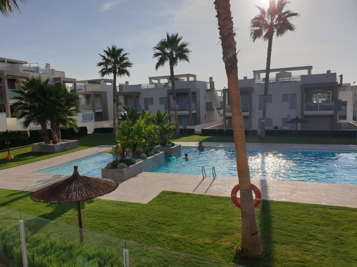 El Mirador Amelie Ground Floor Apartment In Torrevieja Punta Prima Wifi Pool And Close To Beach And Golf מראה חיצוני תמונה