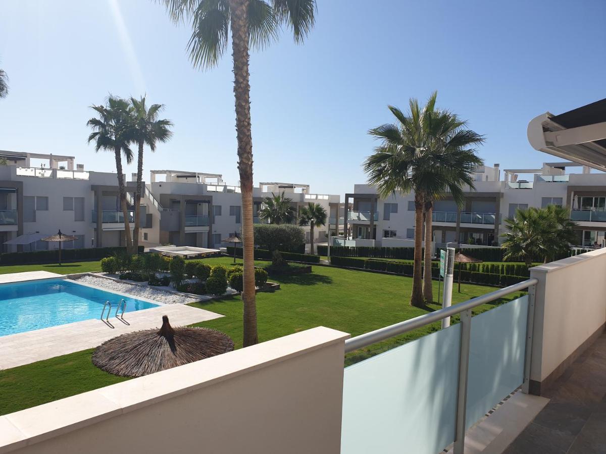 El Mirador Amelie Ground Floor Apartment In Torrevieja Punta Prima Wifi Pool And Close To Beach And Golf מראה חיצוני תמונה